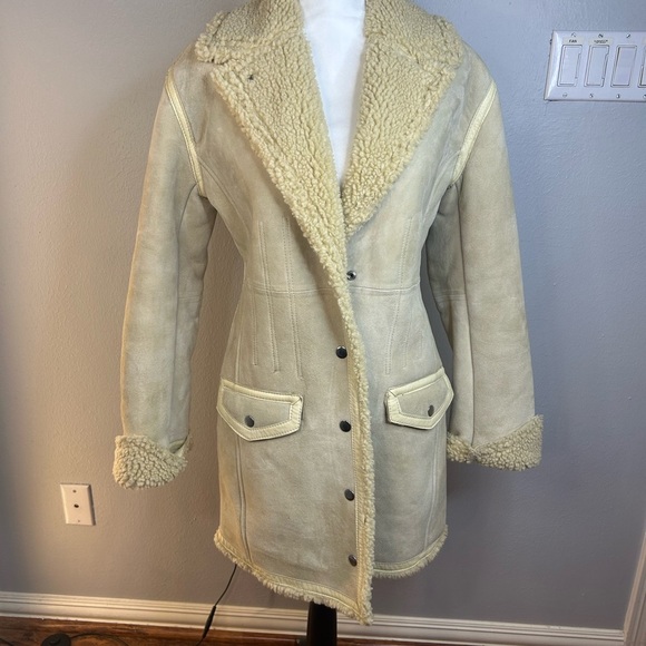 H&M Studio Authentic Suede 100% Lambswool Shearling Coat Size 6 Tan MSRP $499 - Picture 2 of 13